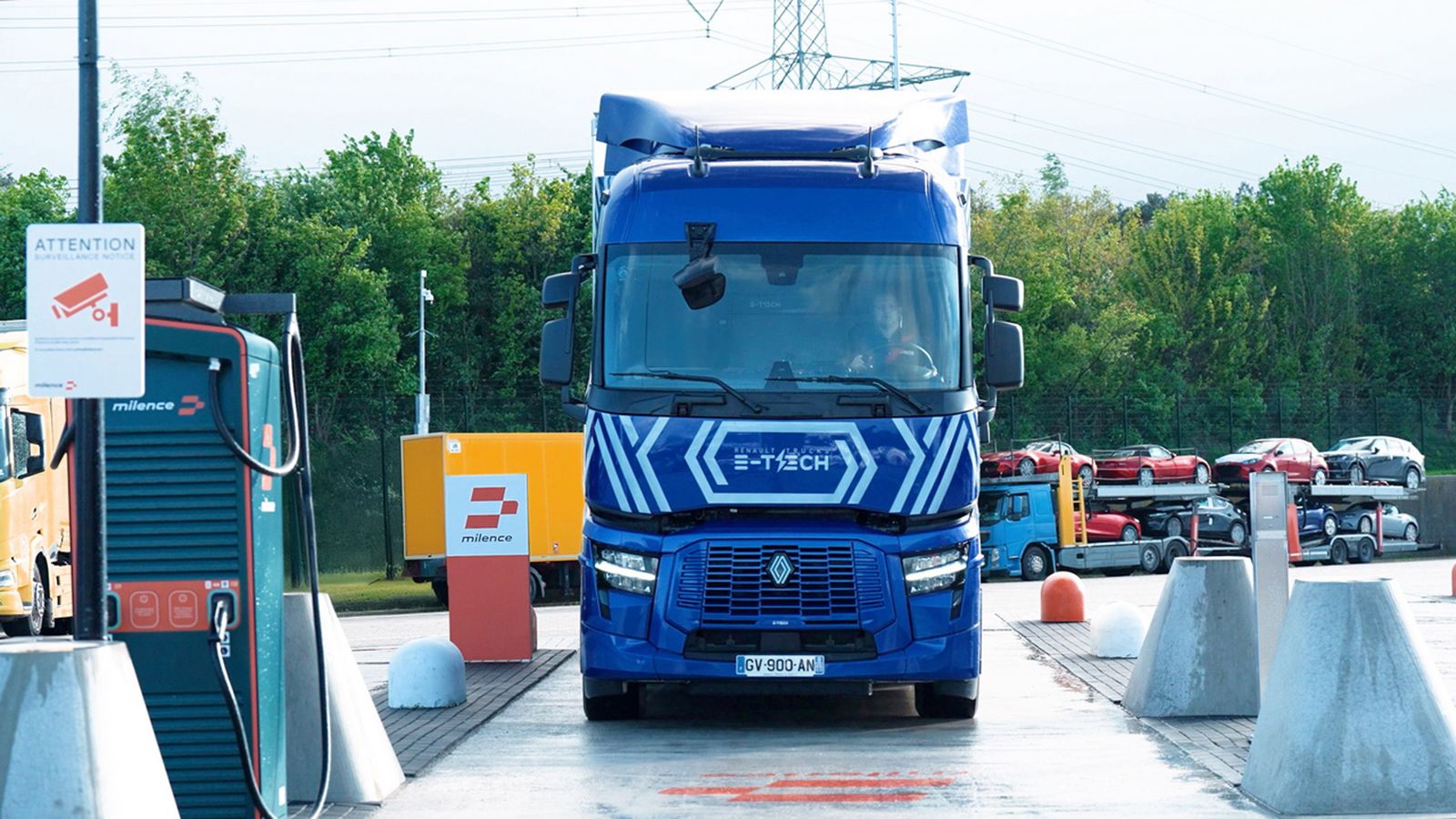 Η Renault Trucks χαρτογραφεί τους δημόσιους σταθμούς φόρτισης!